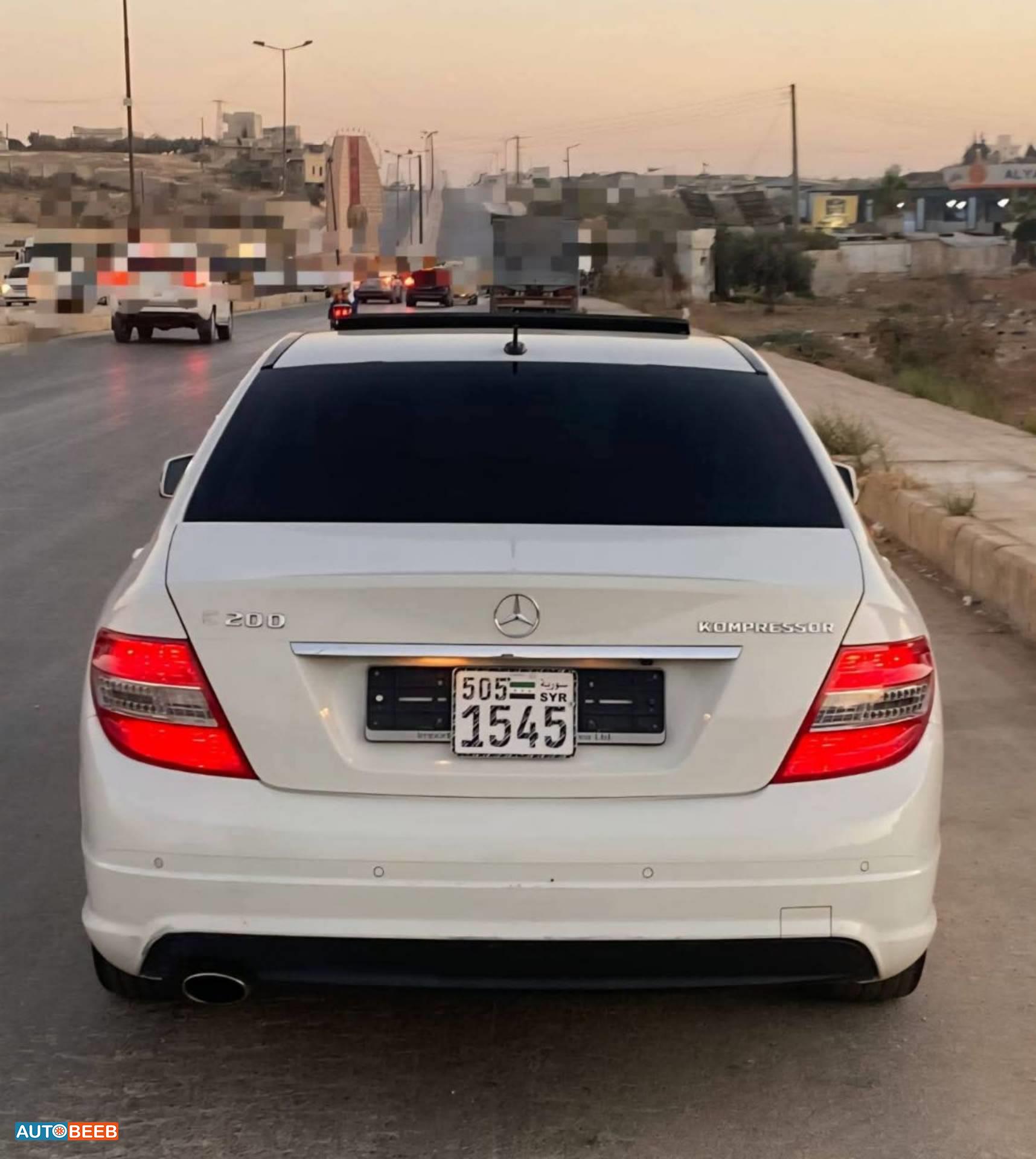 مرسيدس بنز C200 2011