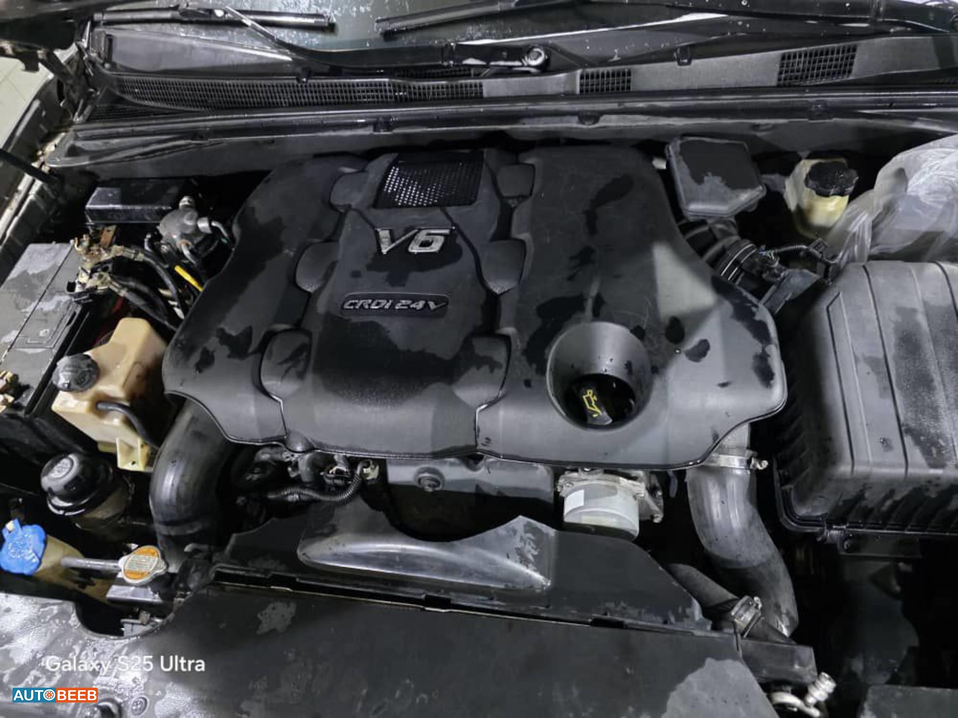 KIA Borrego - Mohave 2010