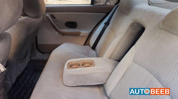 Iran khodro Samand 2009