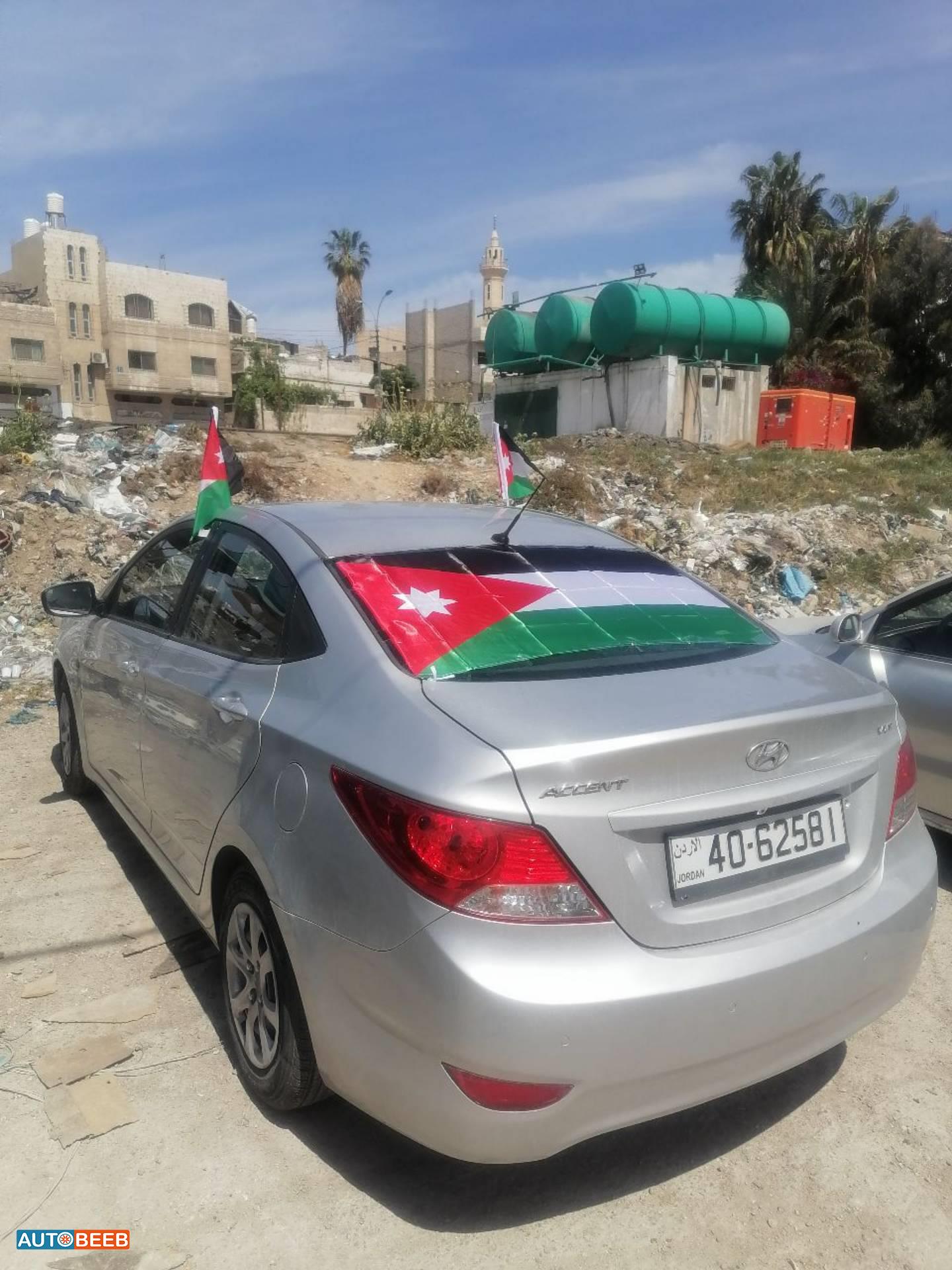 هيونداي اكسنت 2011