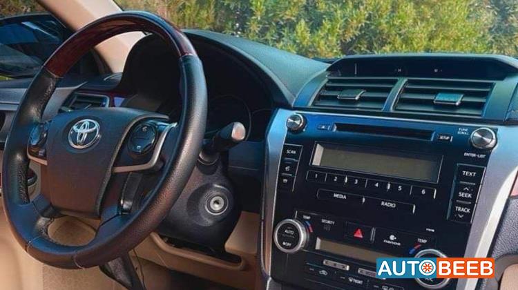 تويوتا كامري 2012