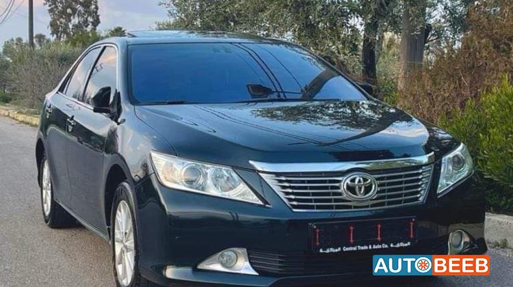 تويوتا كامري 2012