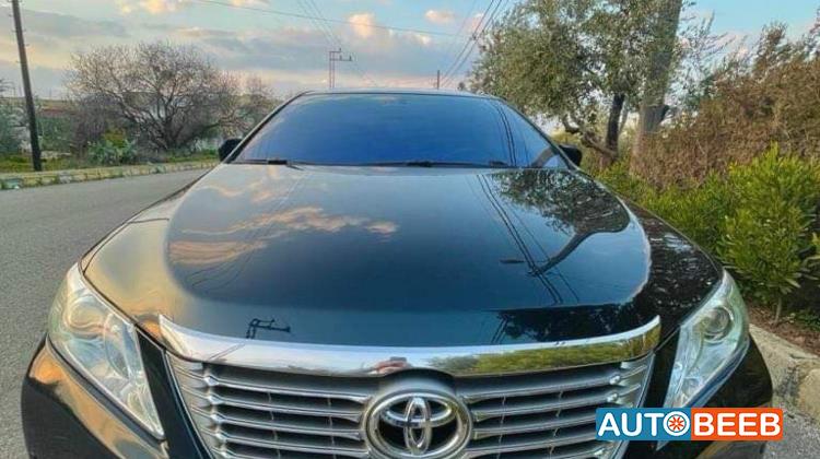 تويوتا كامري 2012