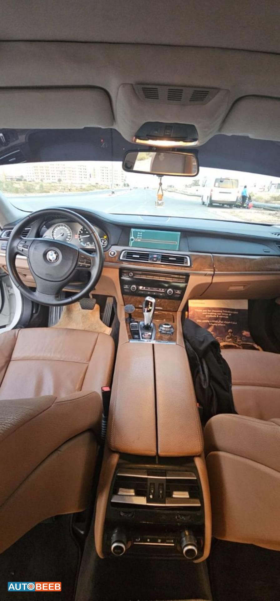 بي ام دبليو 730 2012