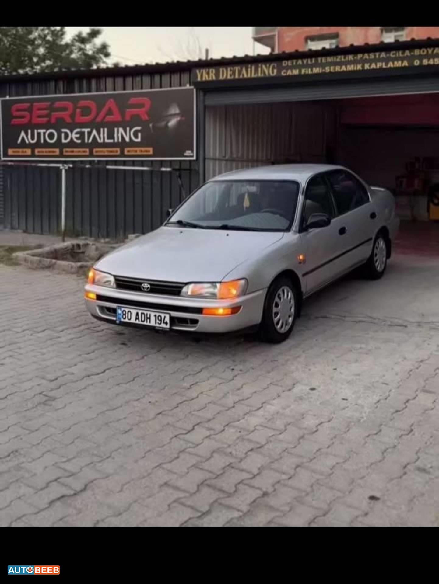 تويوتا كورولا 1995