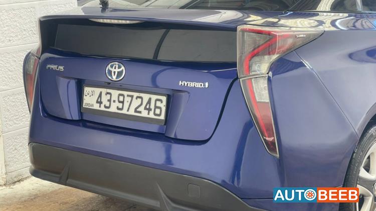 تويوتا بريوس 2016