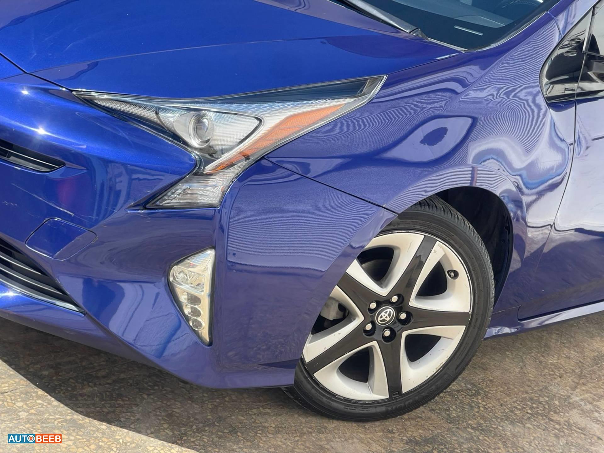 تويوتا بريوس 2016