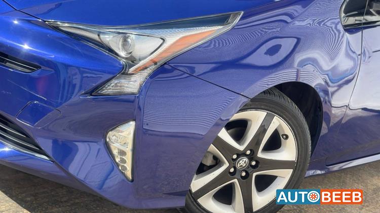 تويوتا بريوس 2016