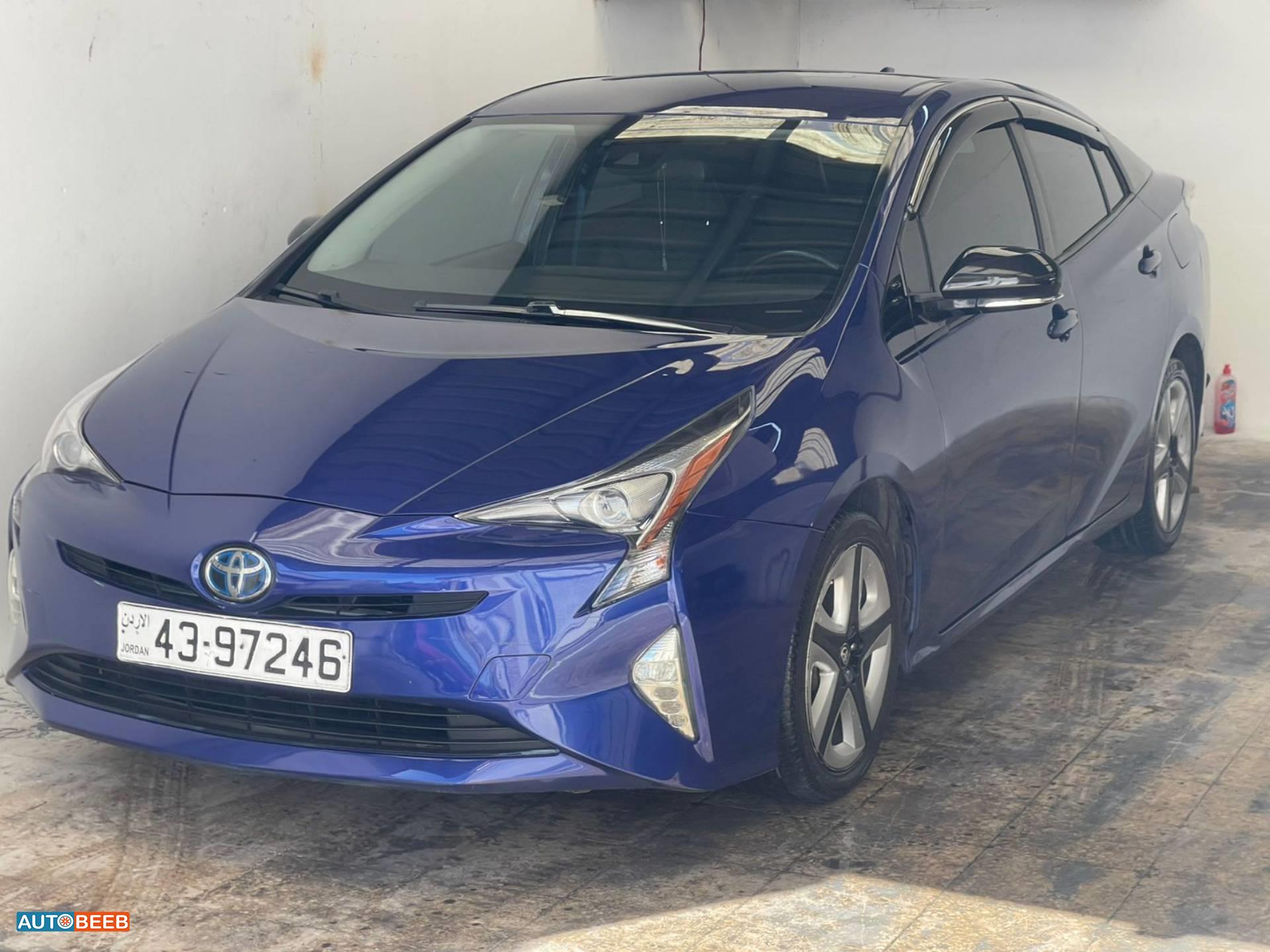 تويوتا بريوس 2016