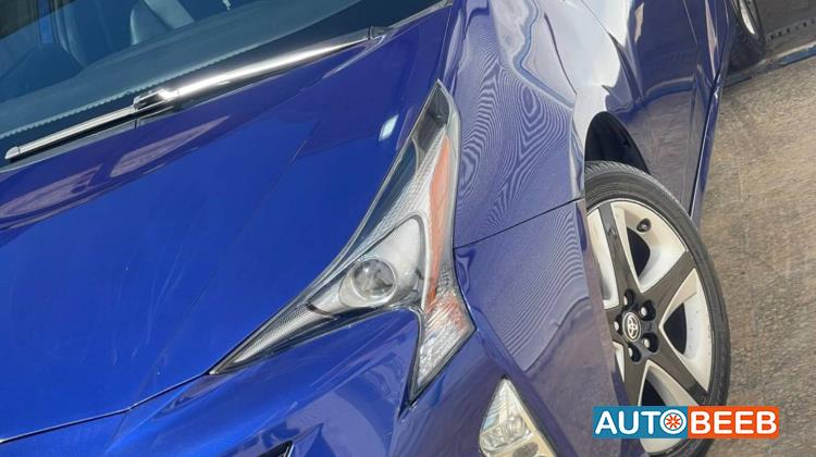 تويوتا بريوس 2016