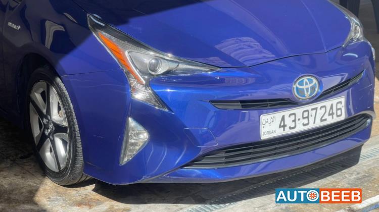 تويوتا بريوس 2016