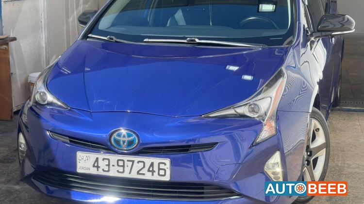 تويوتا بريوس 2016