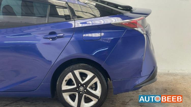 تويوتا بريوس 2016