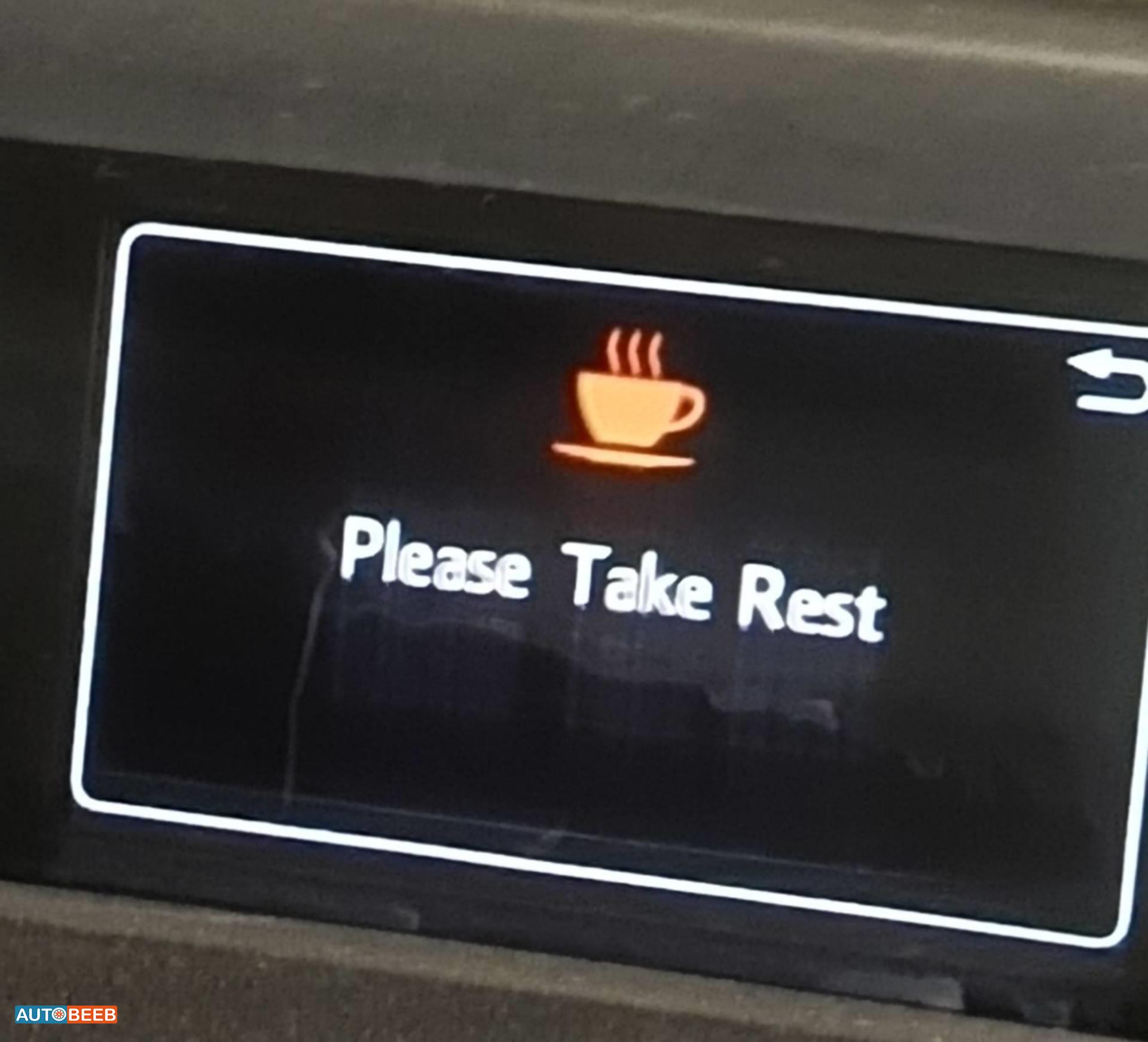 تويوتا بريوس 2017