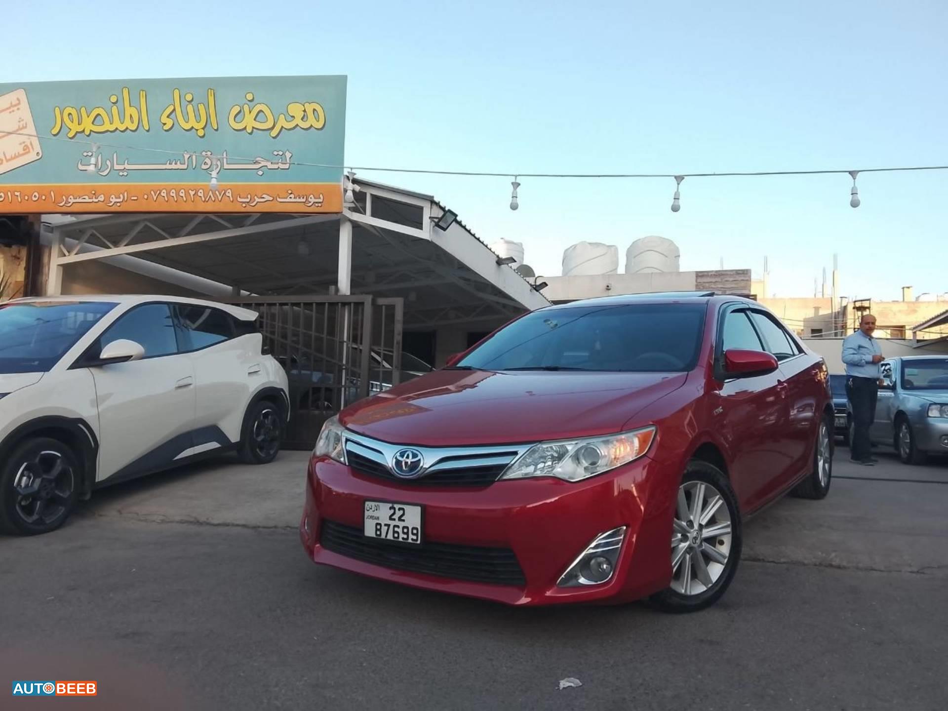 تويوتا كامري 2012