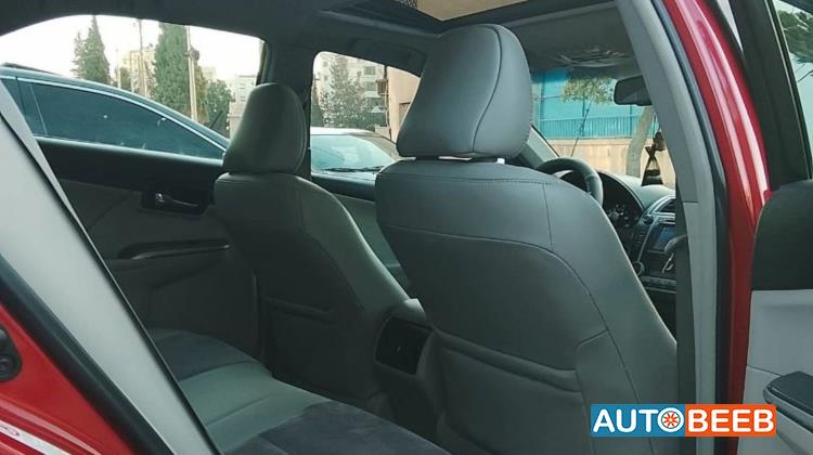 تويوتا كامري 2012