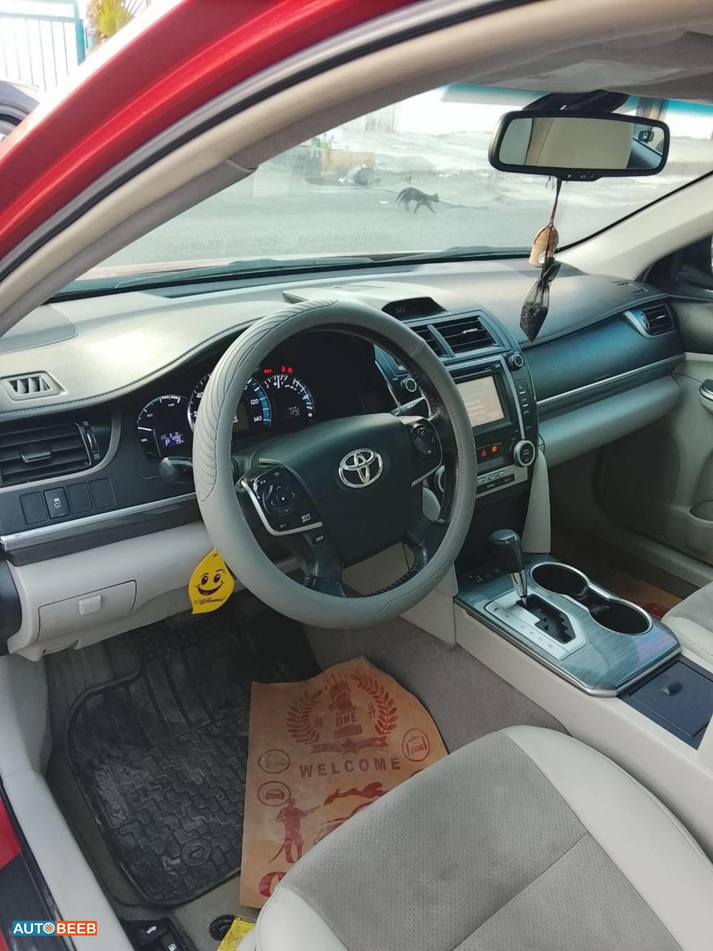 تويوتا كامري 2012