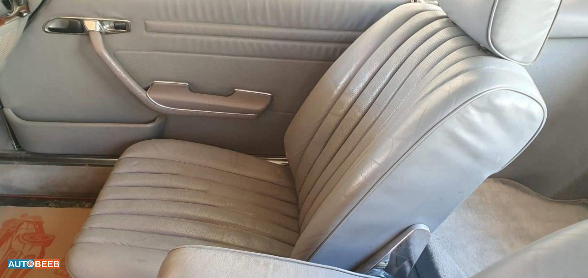 Mercedes Benz SL380 1982