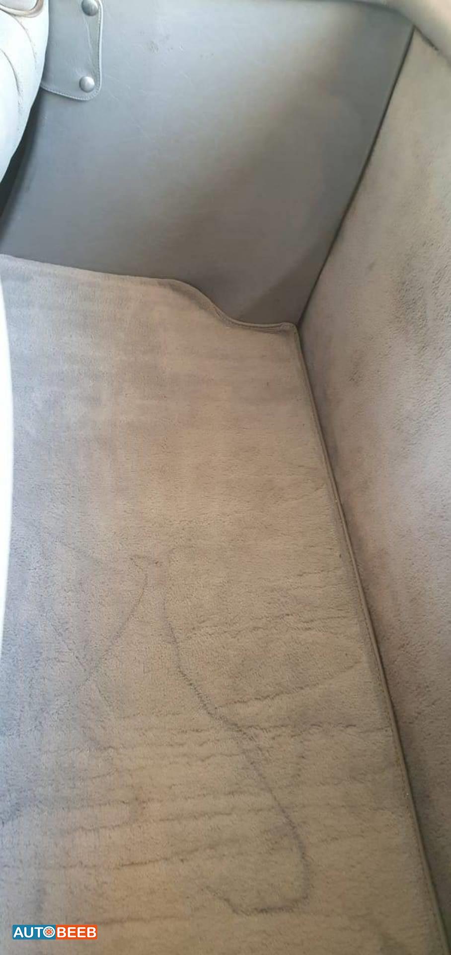 Mercedes Benz SL380 1982