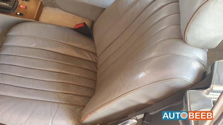 Mercedes Benz SL380 1982