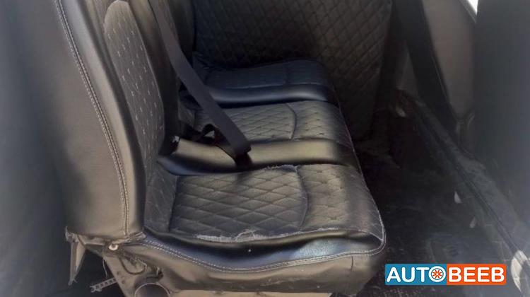 ميني باص مرسيدس بنز 2008