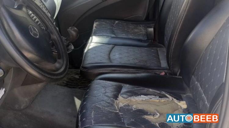 ميني باص مرسيدس بنز 2008