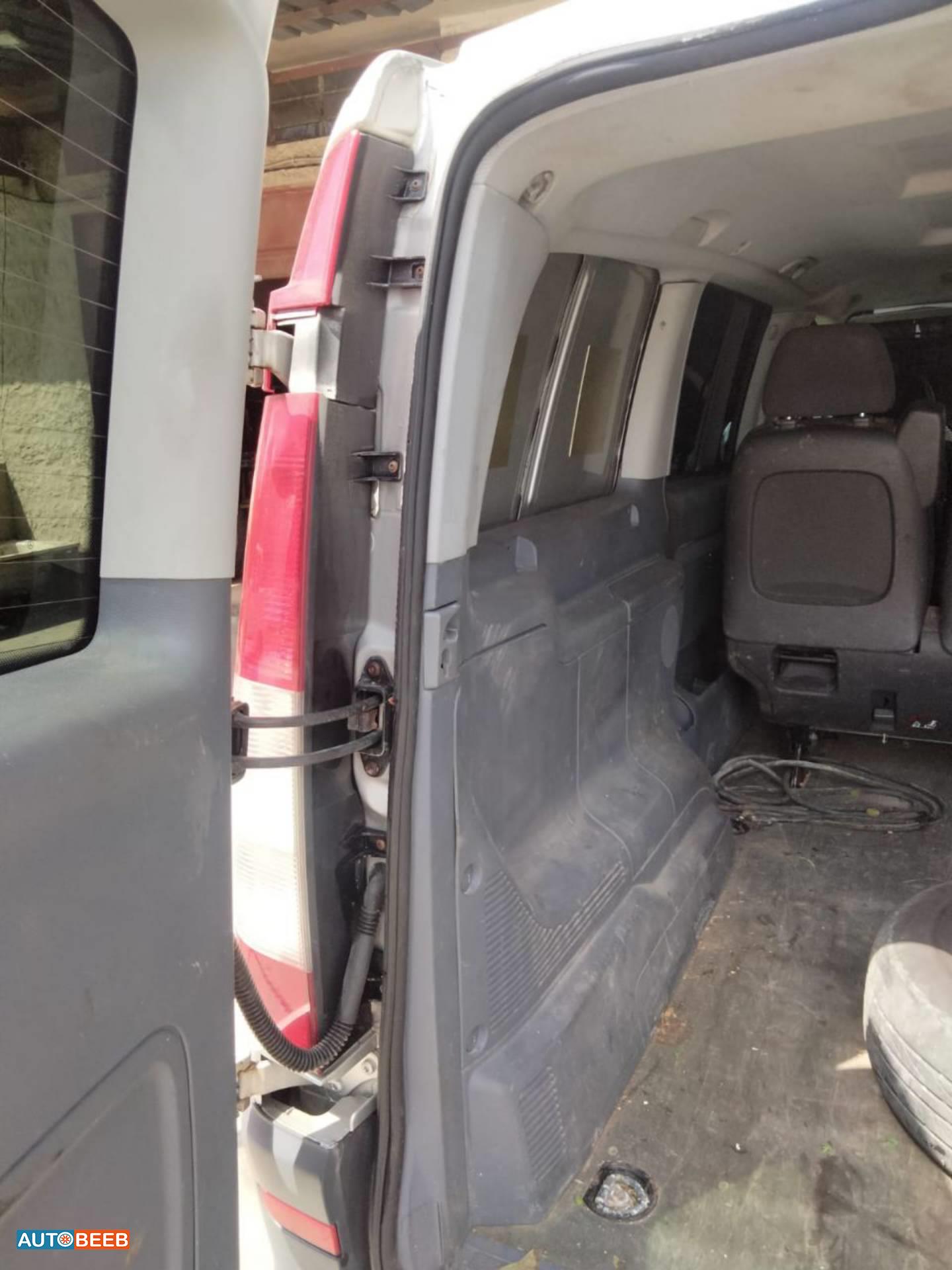 ميني فان مرسيدس بنز 2007