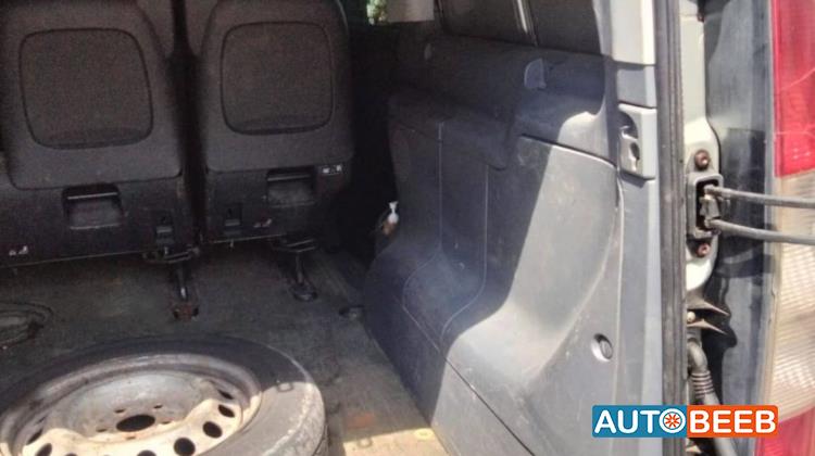 ميني فان مرسيدس بنز 2007