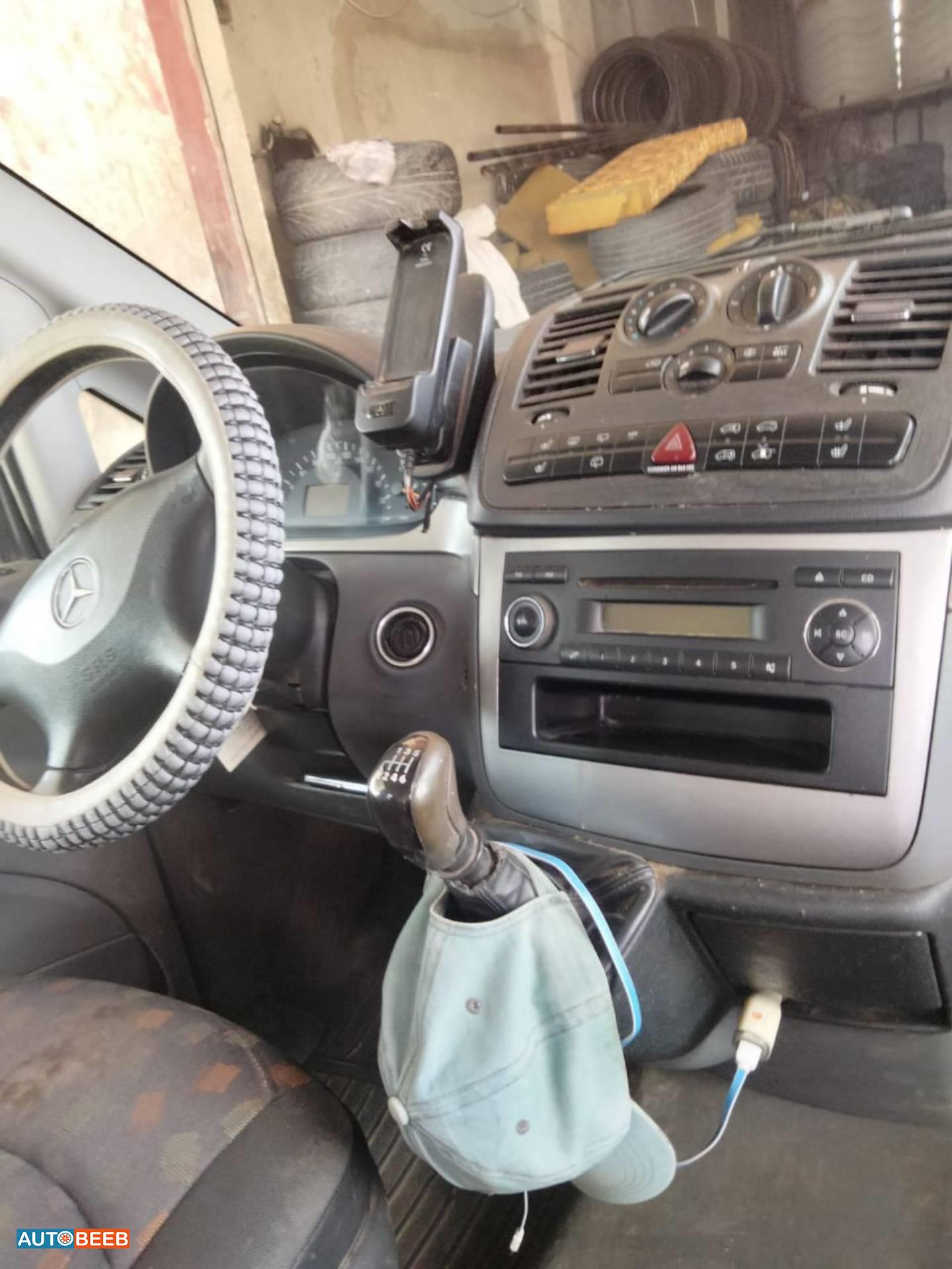 ميني فان مرسيدس بنز 2007