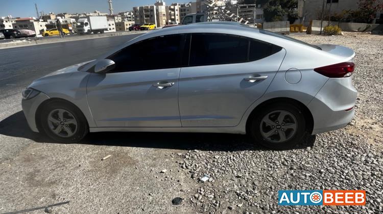 Hyundai Elantra 2017