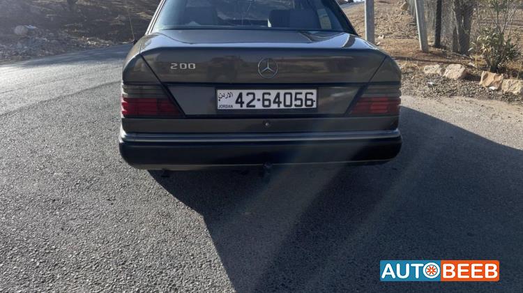 مرسيدس بنز E200 1990