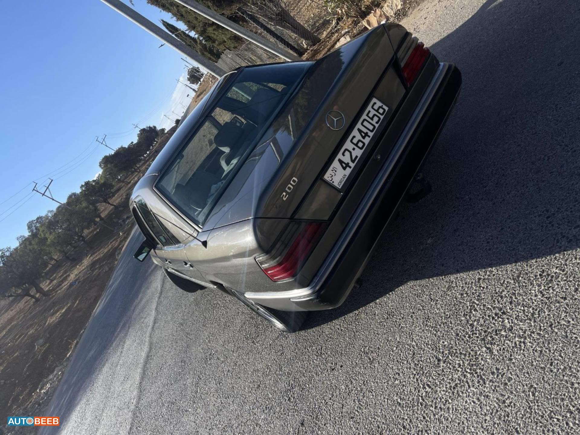 مرسيدس بنز E200 1990