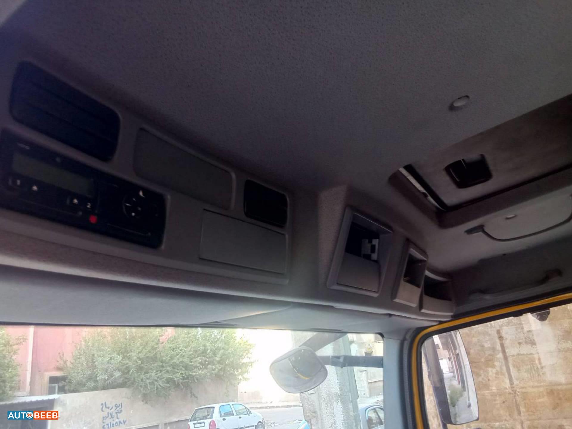 سطحة مرسيدس بنز 2012