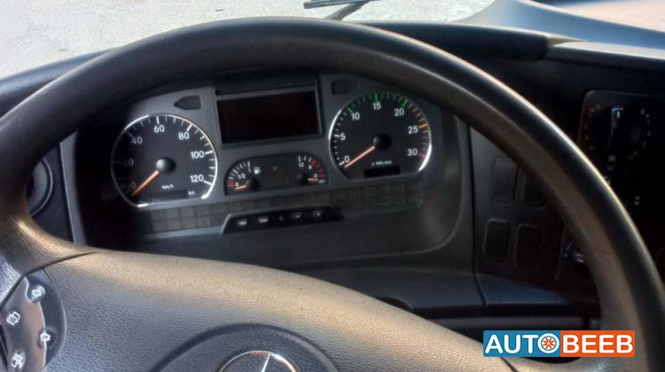 سطحة مرسيدس بنز 2012