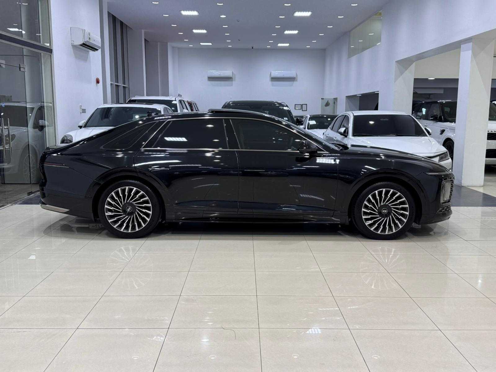 هيونداي ازيرا 2024