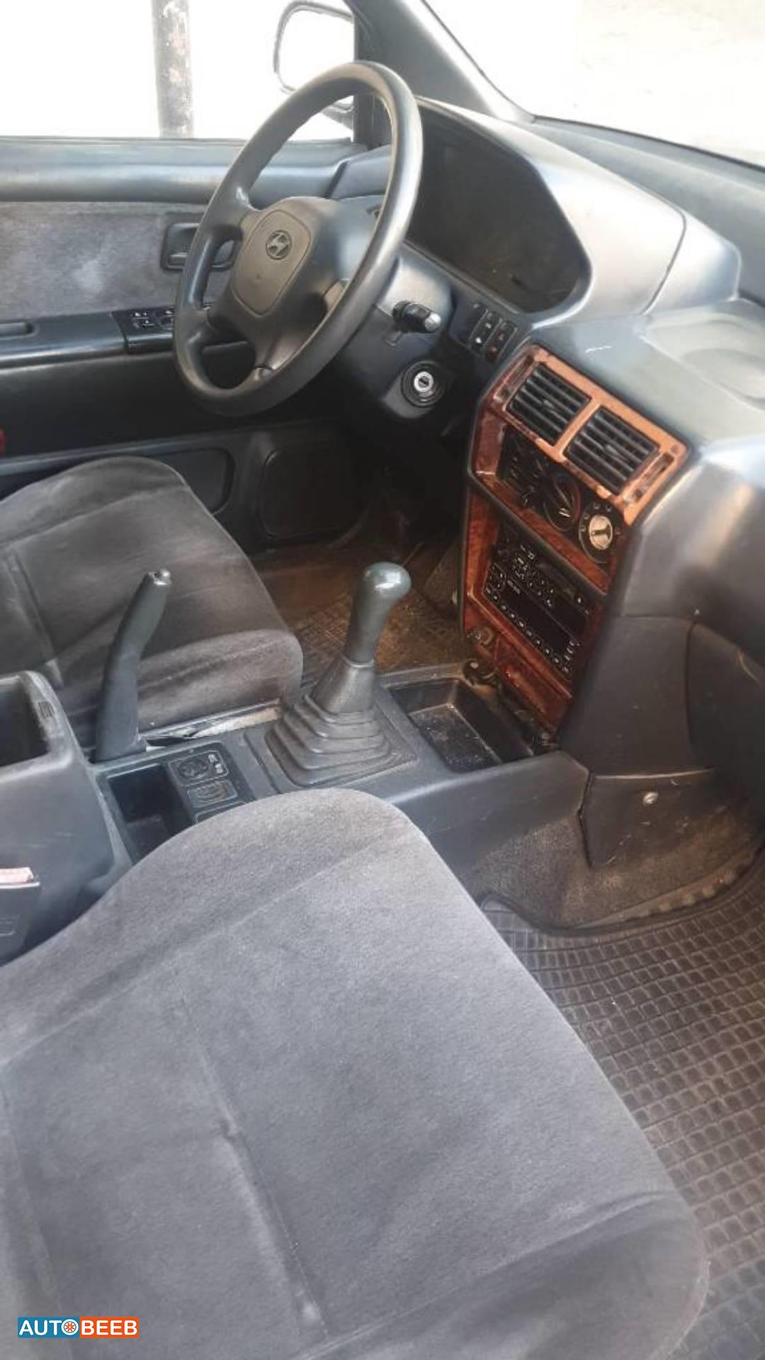 هيونداي سانتامو 2000