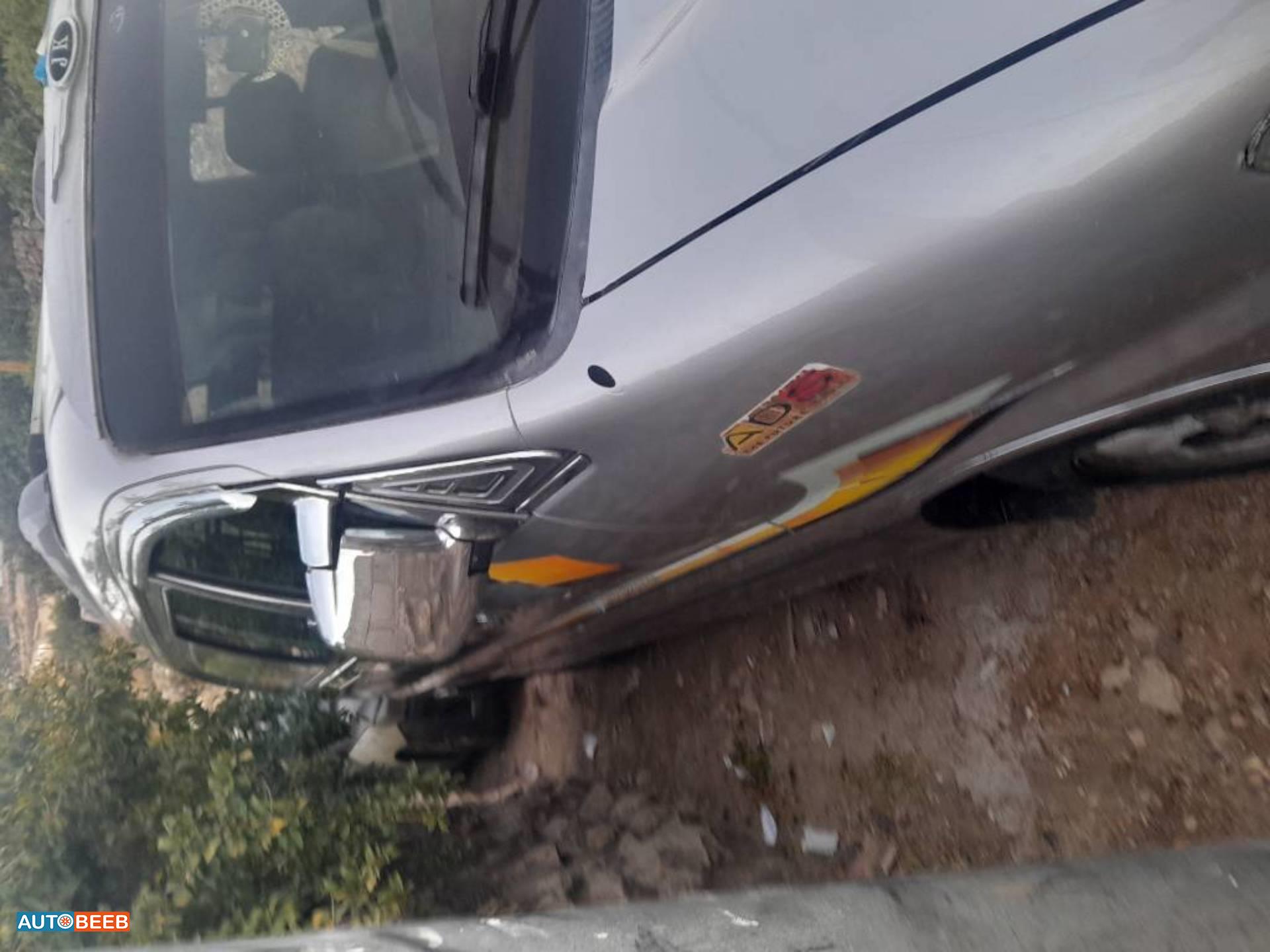 ميني فان هيونداي 2003