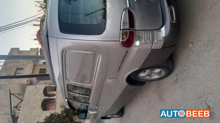 ميني فان هيونداي 2003