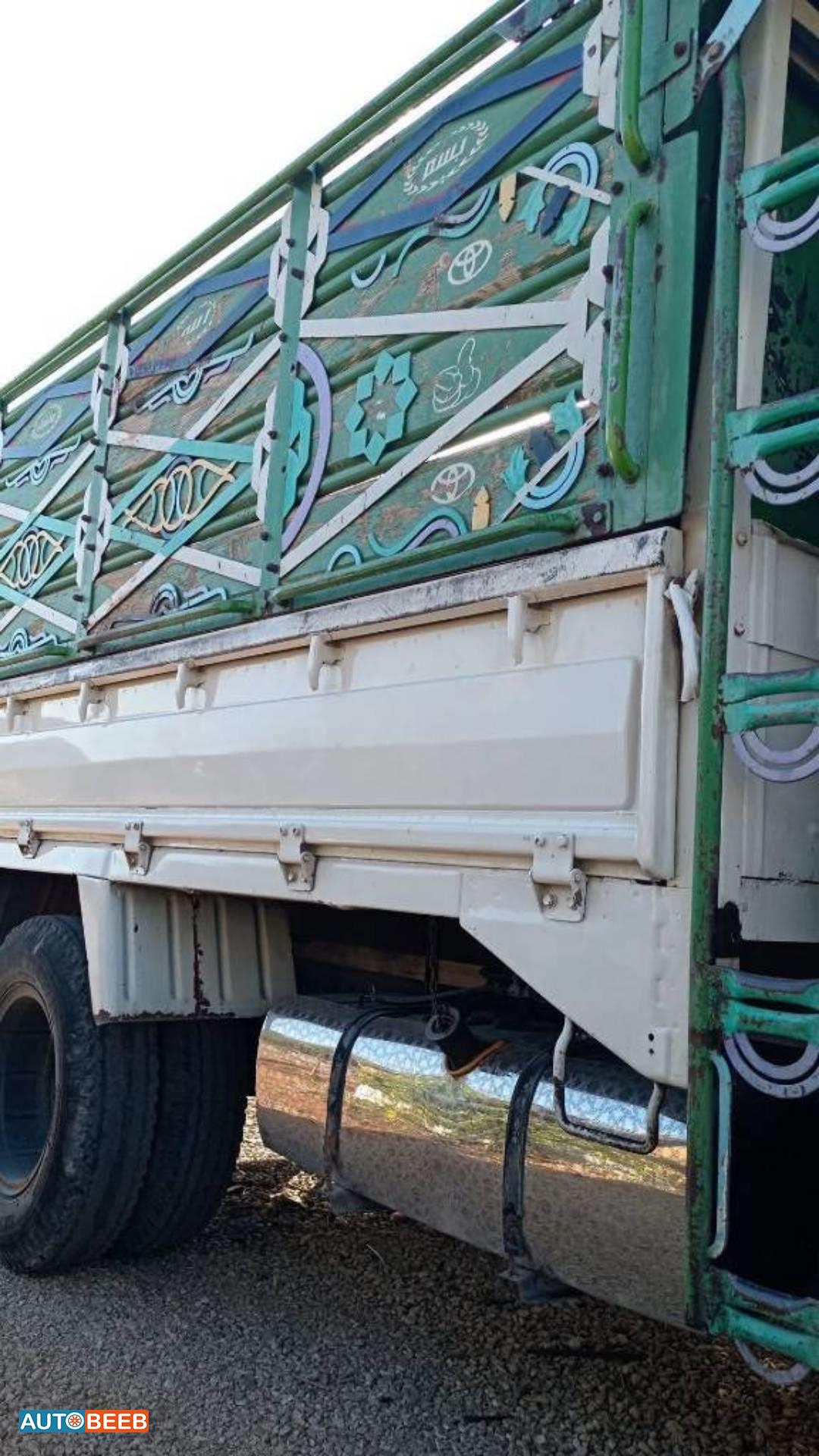 صندوق هينو 1997