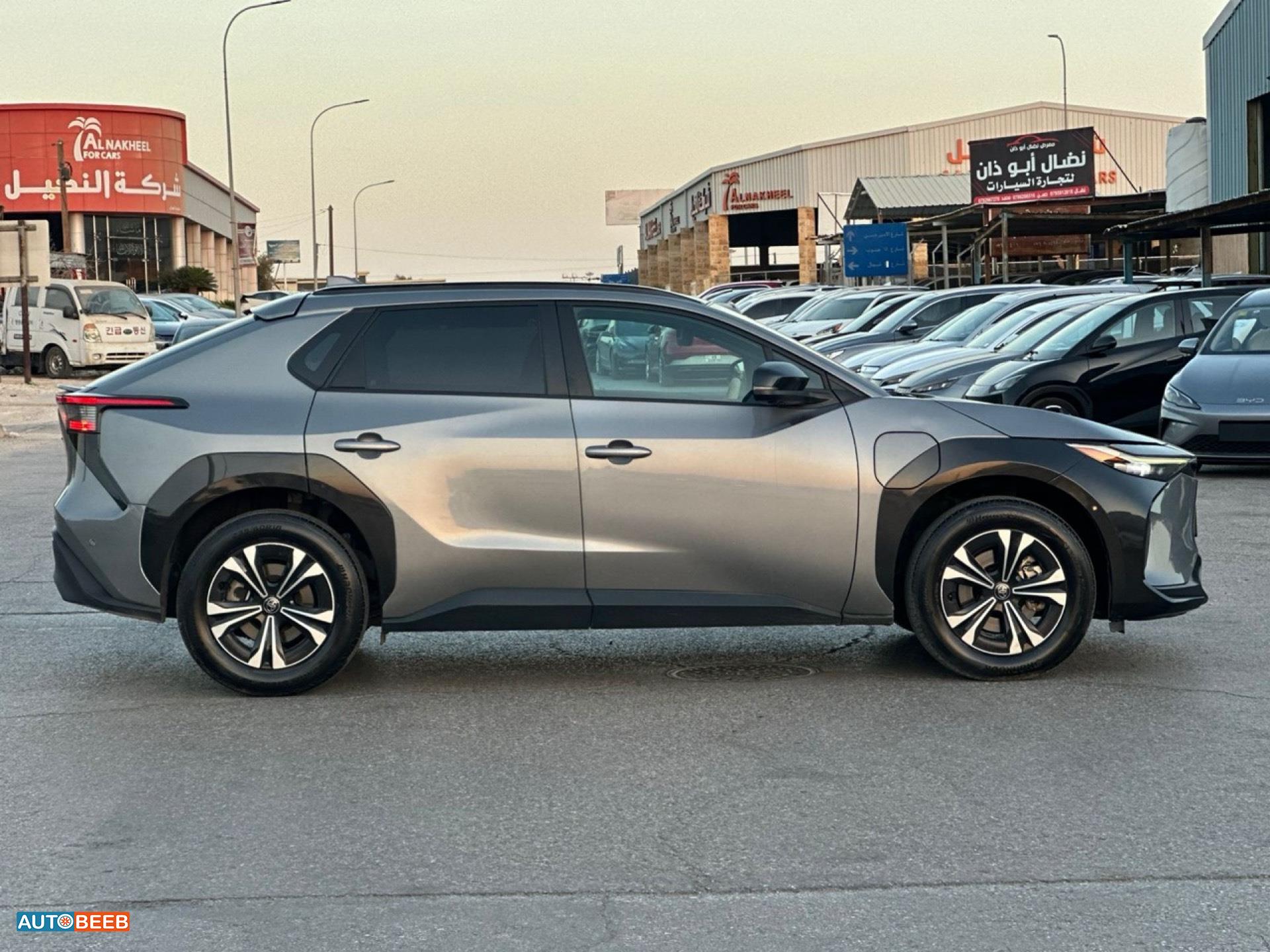 تويوتا bZ4X 2022