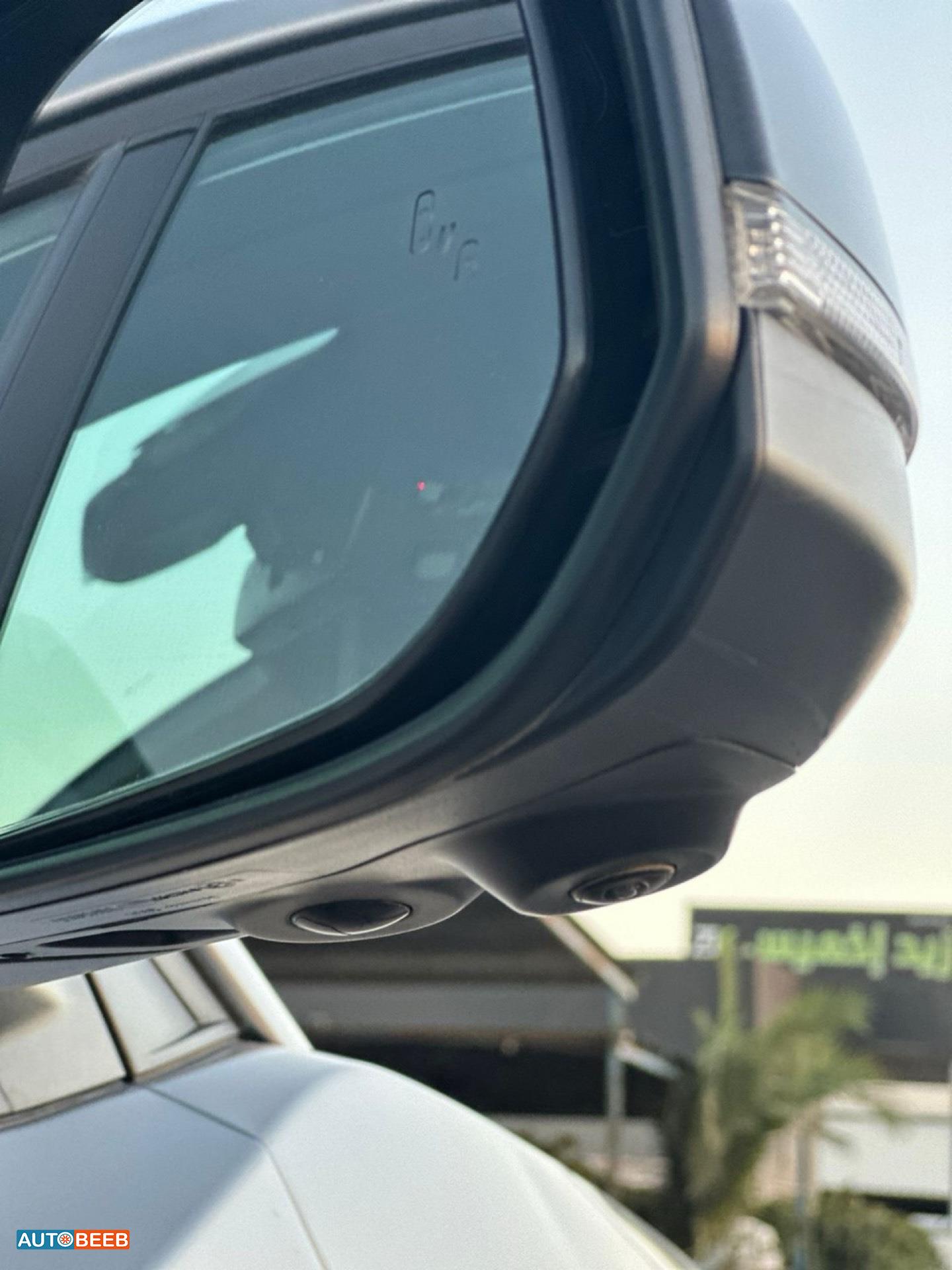 تويوتا bZ4X 2022