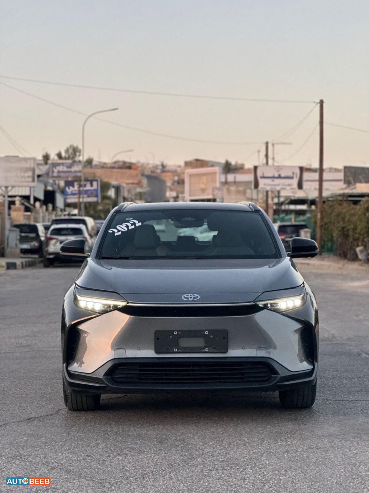 تويوتا bZ4X 2022