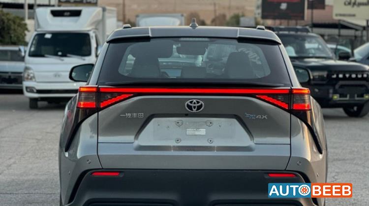 تويوتا bZ4X 2022