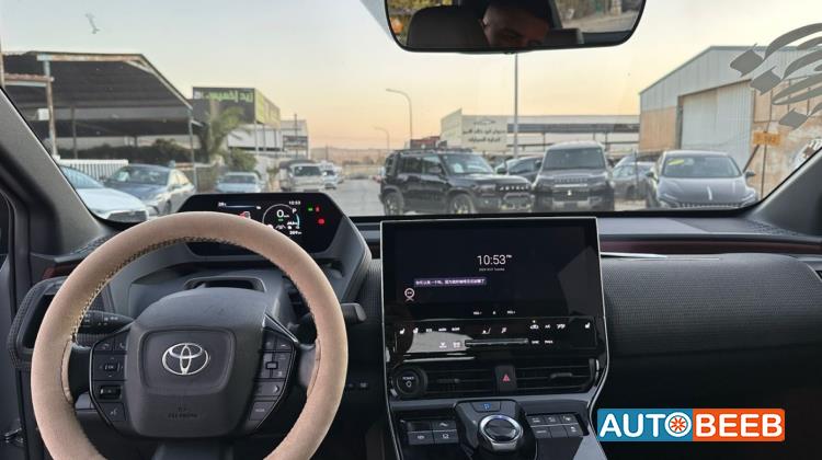 تويوتا bZ4X 2022