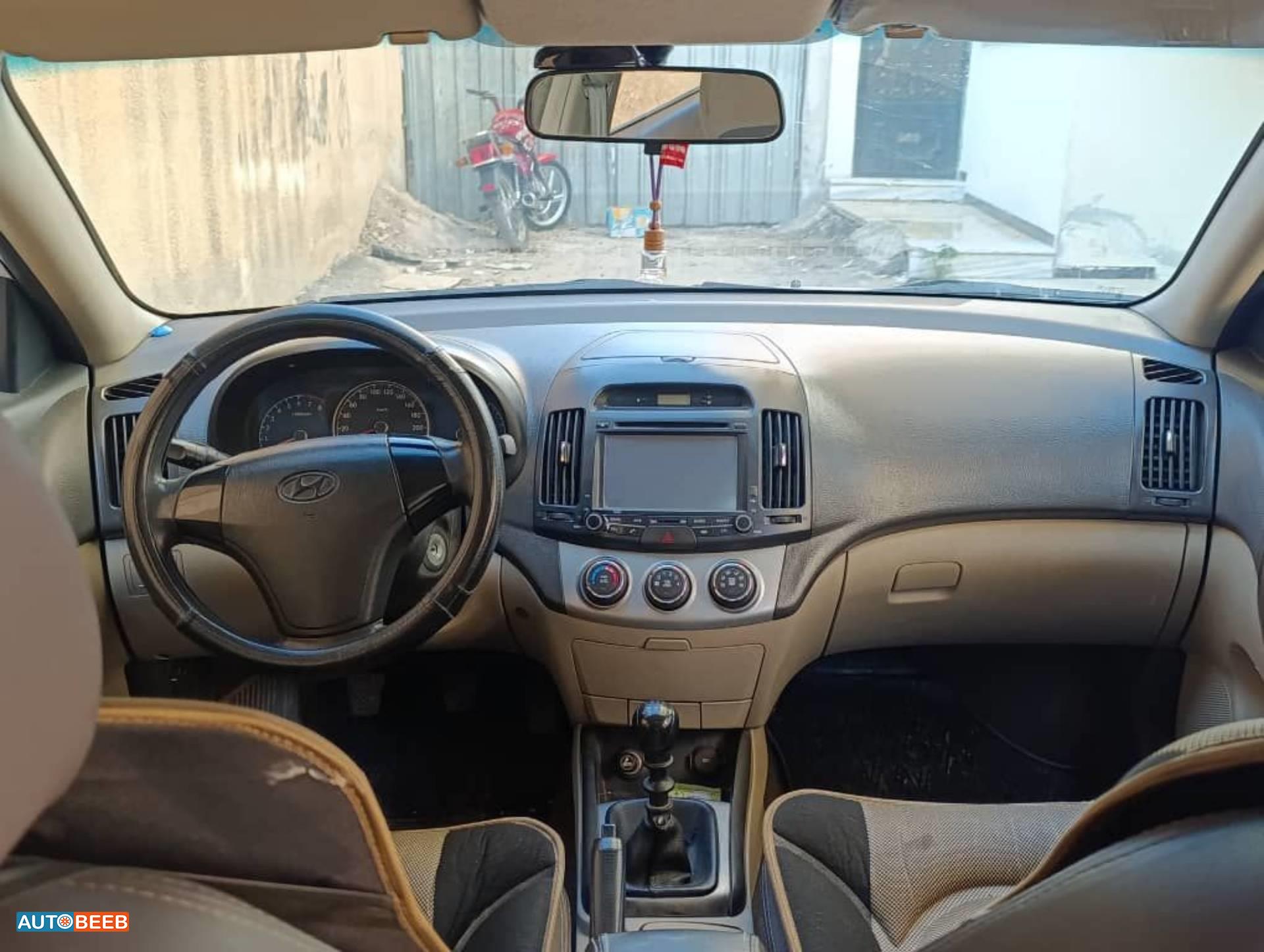 هيونداي لانترا 2011