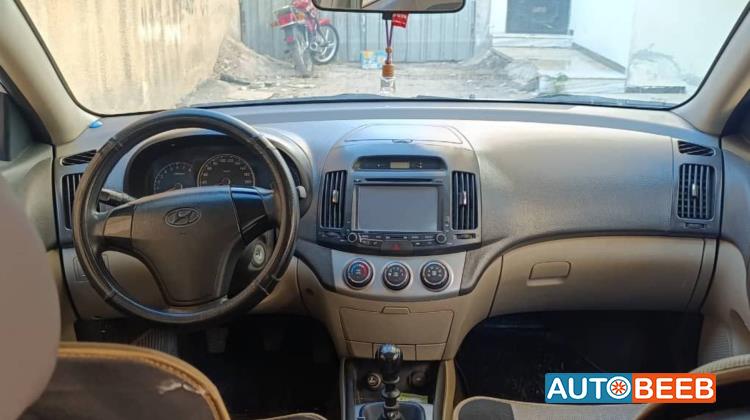 هيونداي لانترا 2011