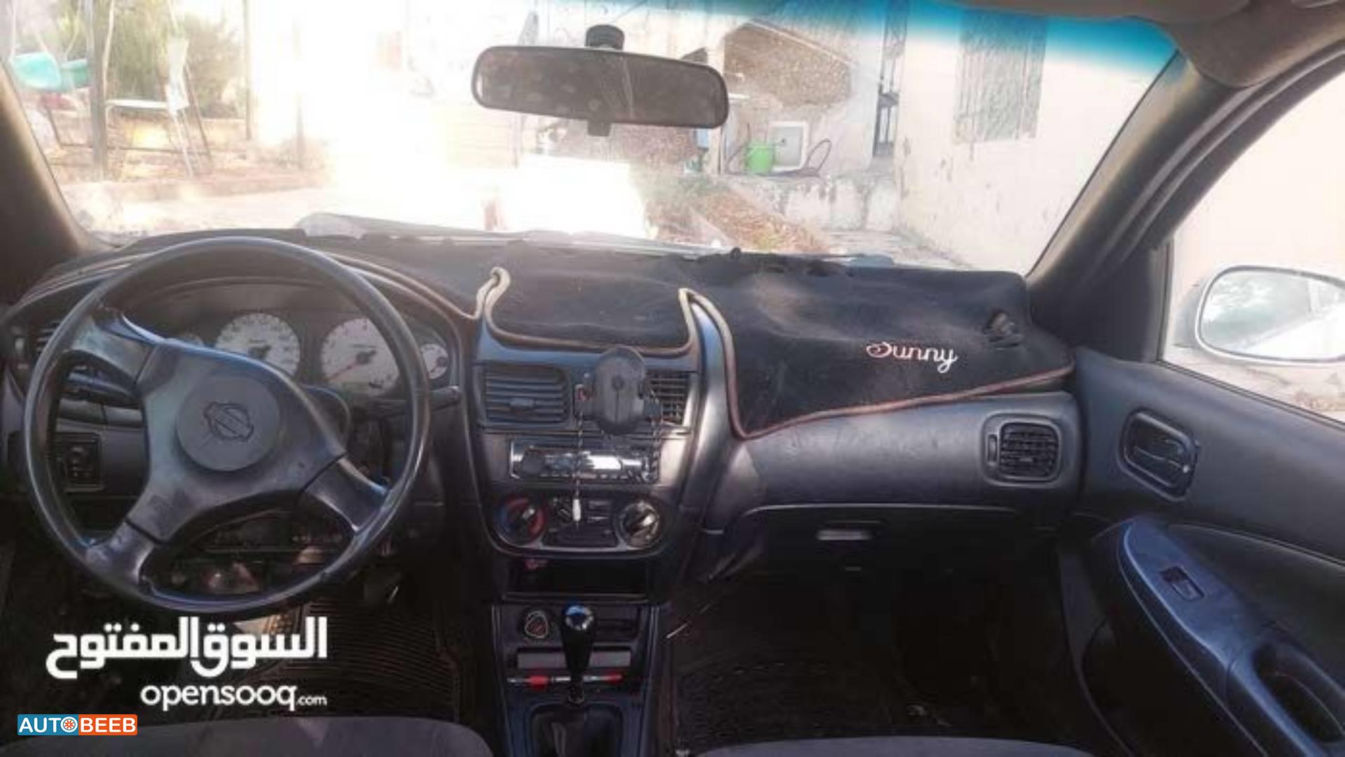 نيسان صني 2001