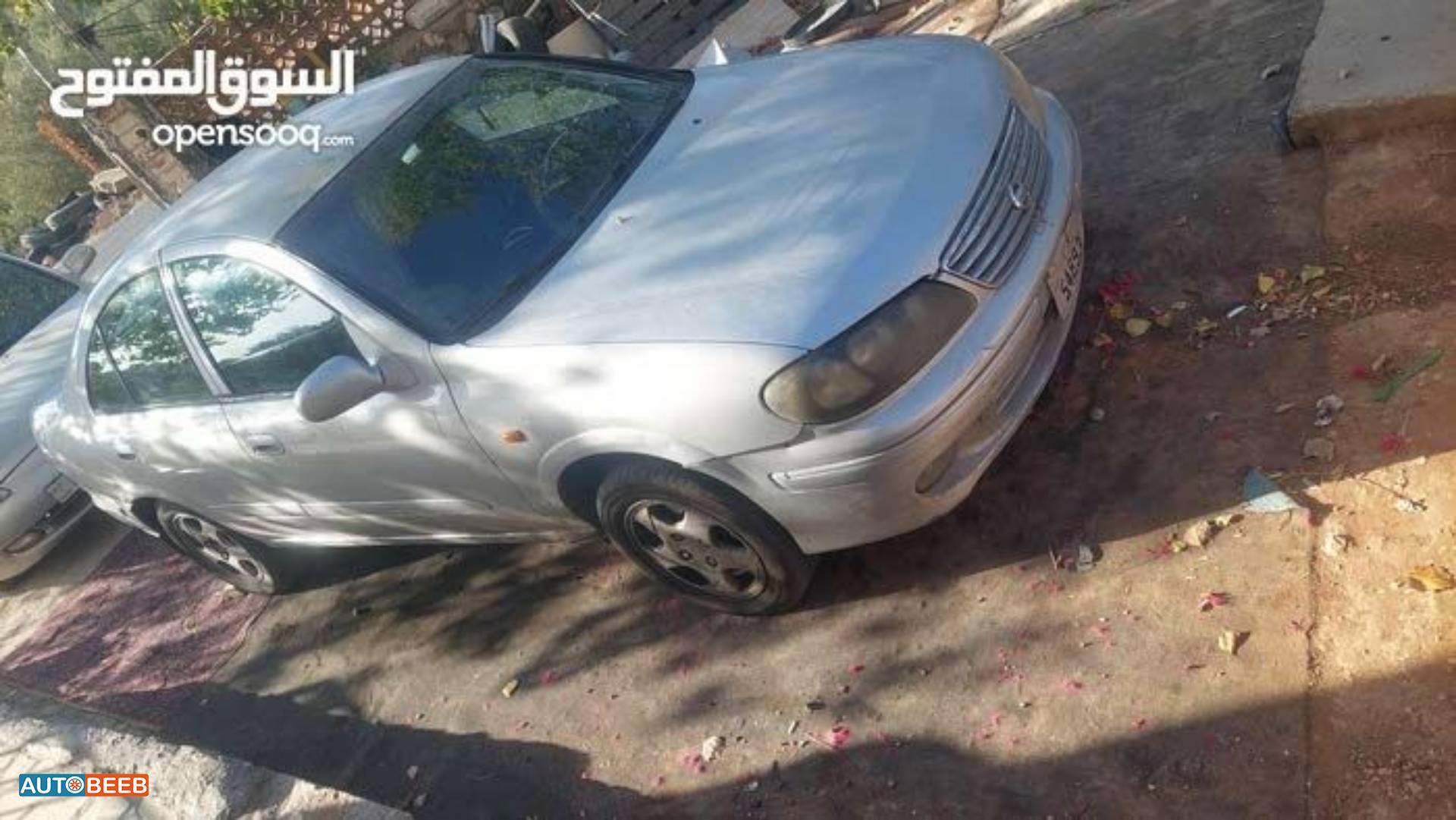 نيسان صني 2001