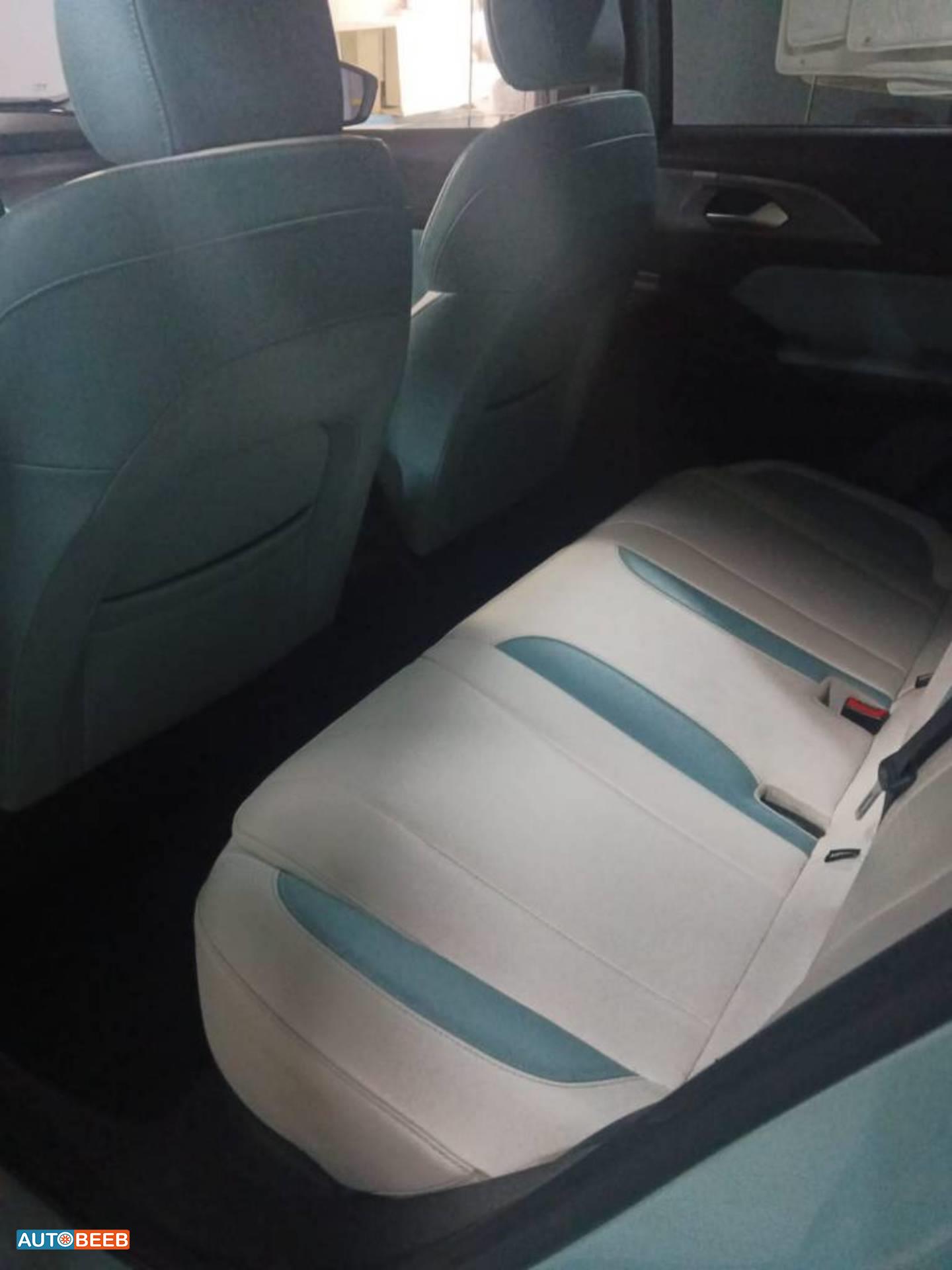 جيلي جيوماتري E 2025