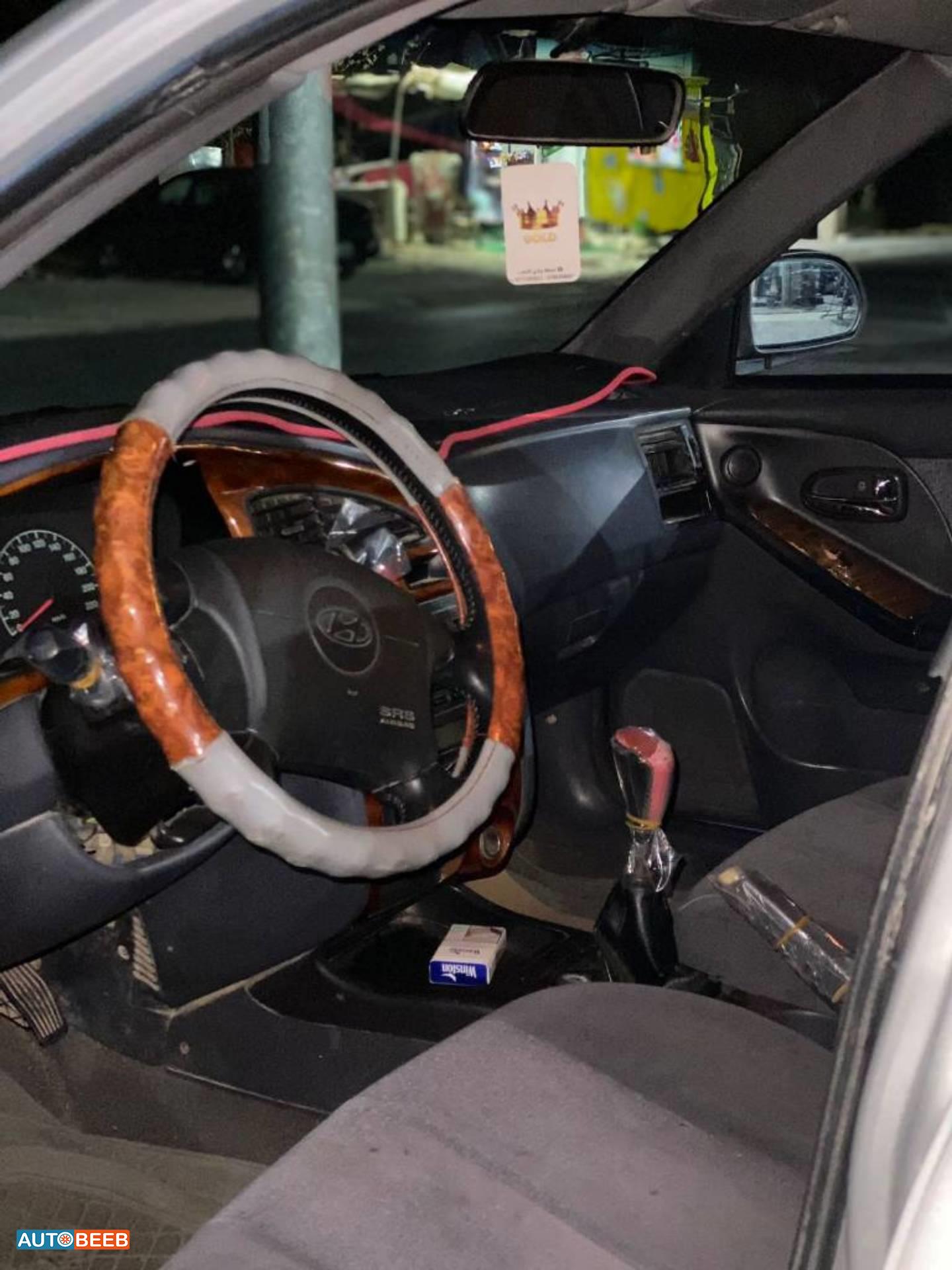 هيونداي افانتي 2001